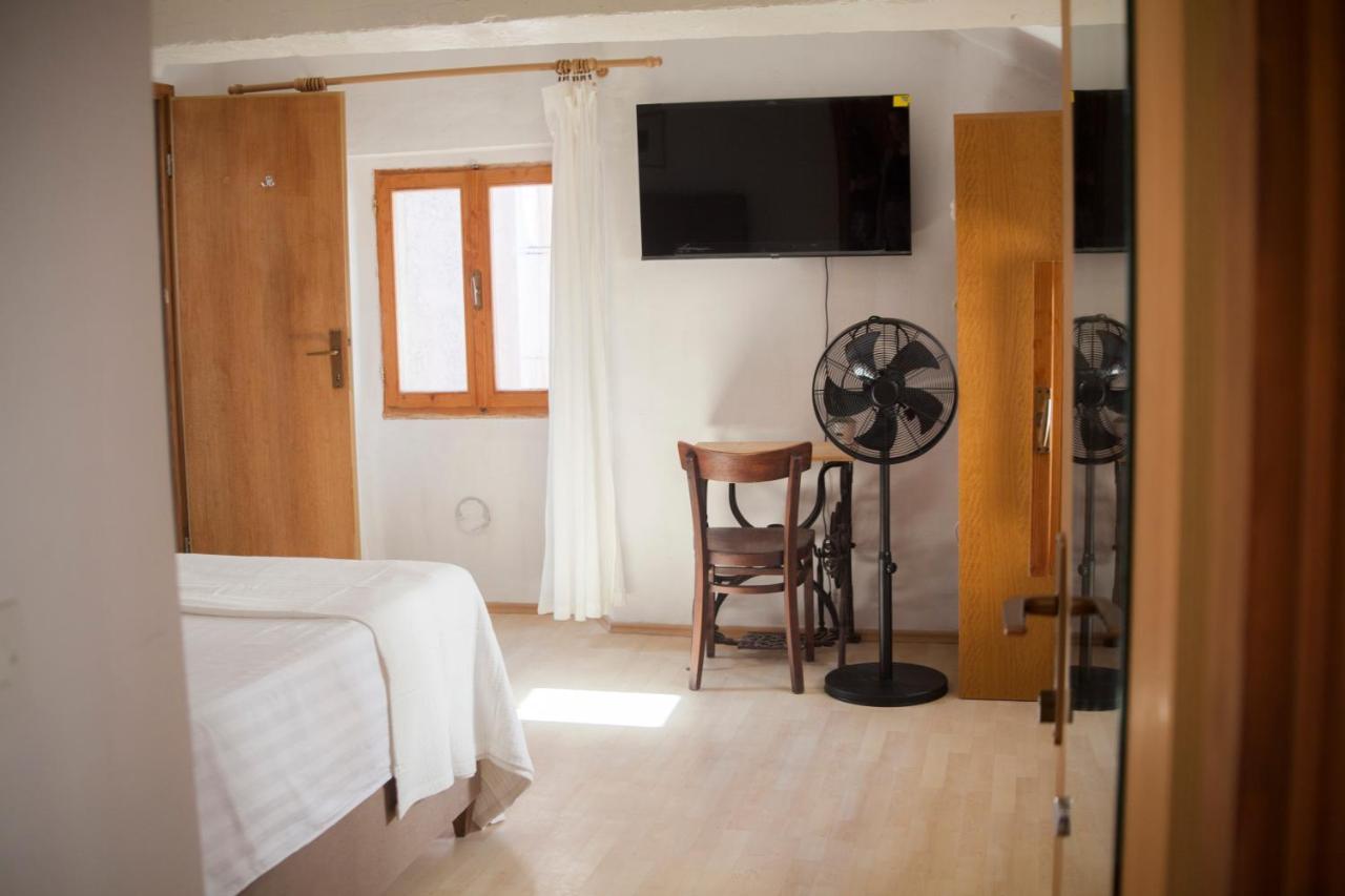 Amarilis Rooms Groznjan Ngoại thất bức ảnh